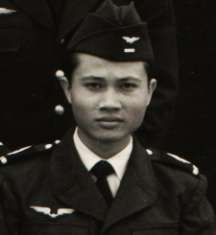 Aviation R. du Cambodge, Off. Pilote Saphat
